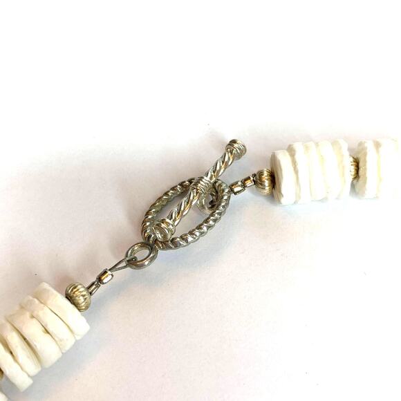 Artisan Puka Shell Necklace with Dendritic Agate Pendant - Picture 7 of 8